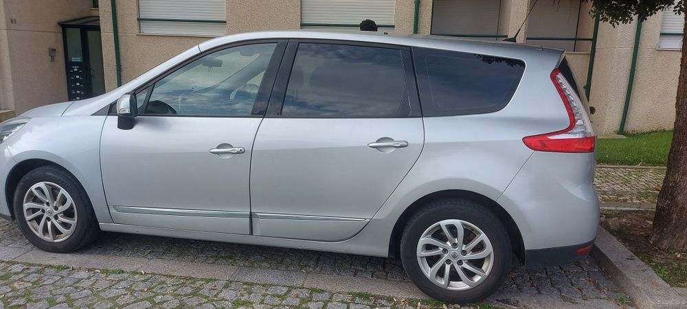 Renault Grand Scenic 1.6 dCi 130 cv, Diesel, 2013.  Matrícula Espanhola