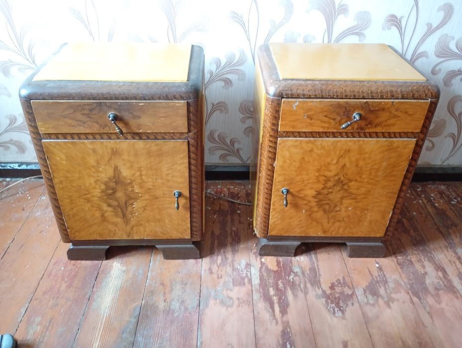 Szafka nocna drewniana