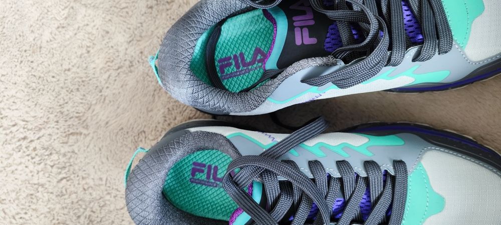 Buty FILA teekkingowe