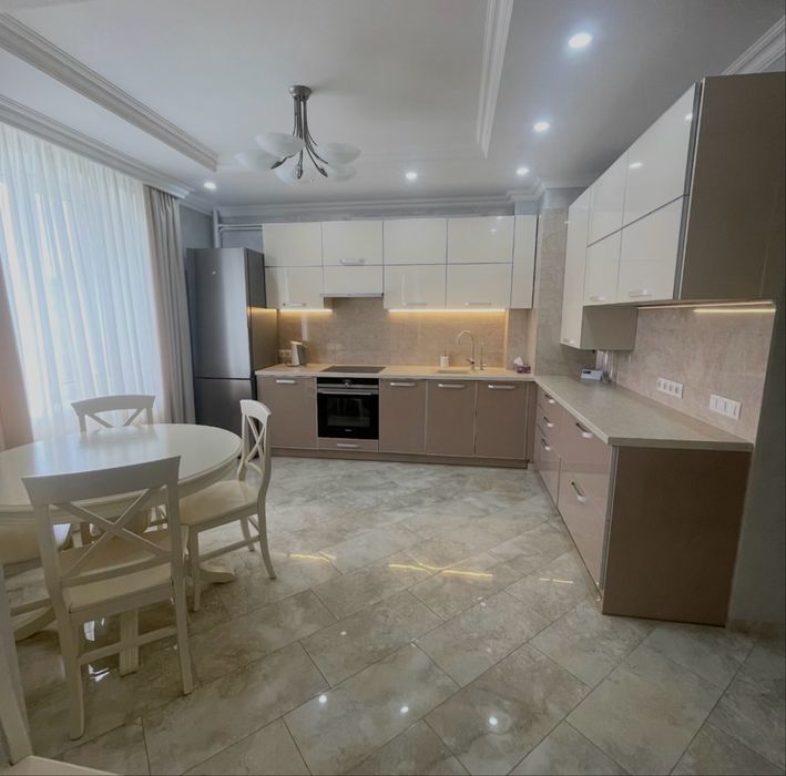 Оренда трикімнатної квартири на Грабнику!