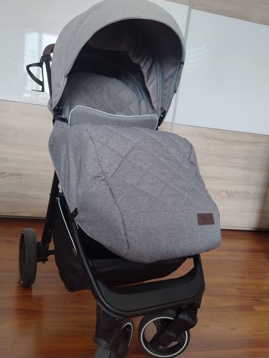 Wózek spacerowy carrello bravo  CRL-8512