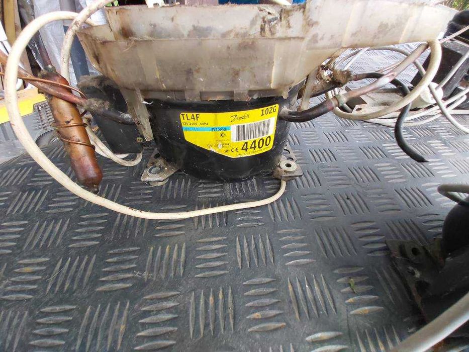 Sprężarka do lodówki wysyłka odbiór R600a , R12  Świdnica