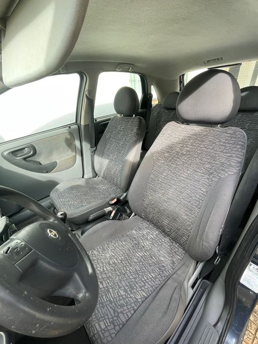 Opel corsa 1.2 ano 2001