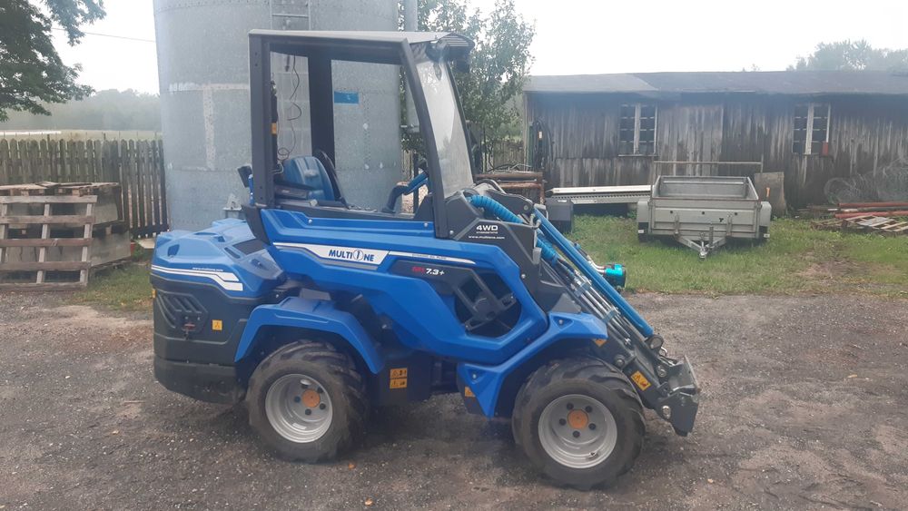 Awant Multi One mini ładowarka
