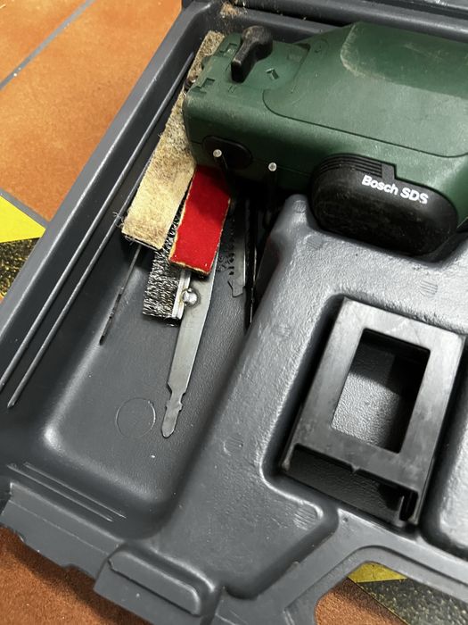 Mala com ferramenta Bosch