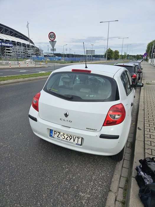 Renault Clio Uszkodzony