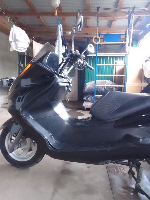 Макси скутер продам