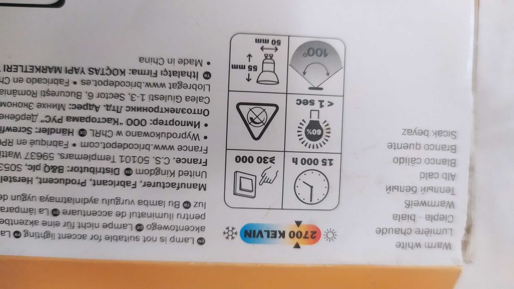 Komplet nowych żarówek Diall LED 340 w kartonie