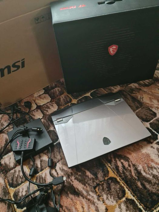 MSI GT76 Titan DT 9SG 17,3" – i9-9900K / RTX 2080 / 64 GB RAM / 4K UHD