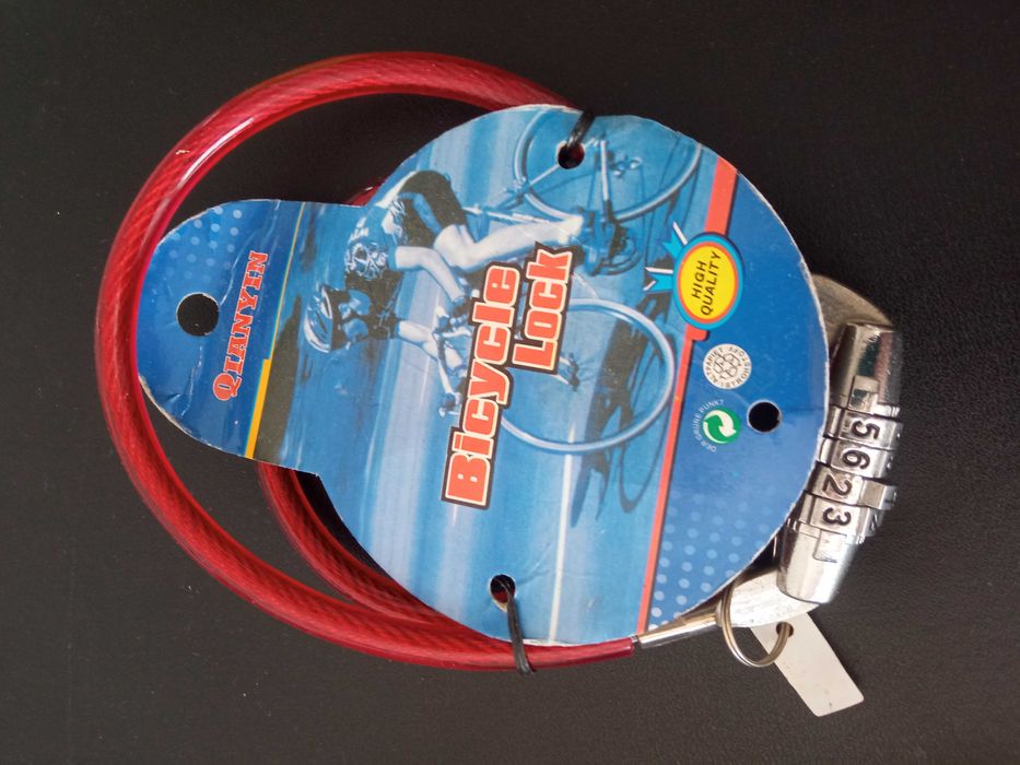 Camisola de Ciclismo Tamanho S, Berg + Cadeado + Pedais