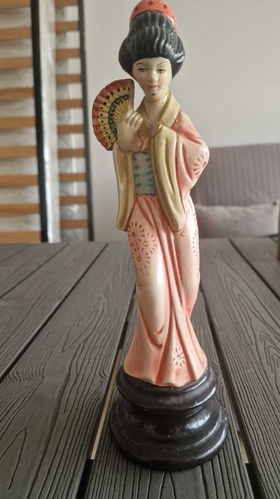 Estatueta vintage - boneca chinesa