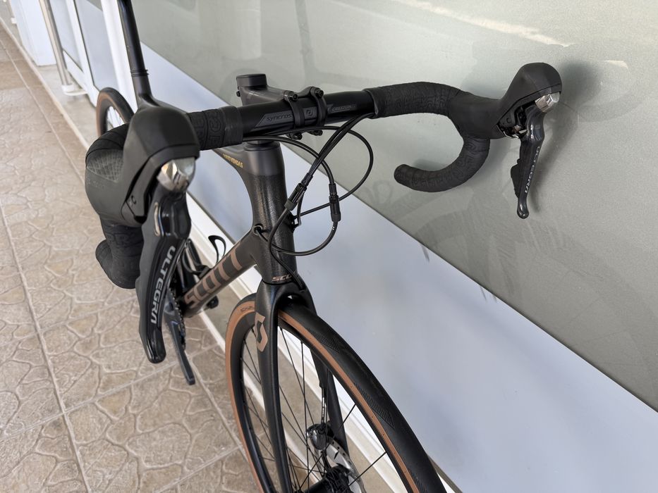 Bicicleta Scott Addict em carbono - Disco L