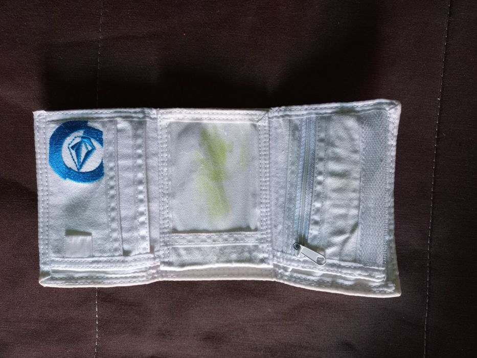 Carteira Volcom.
