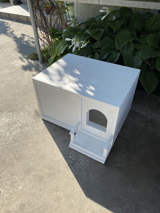 Вуличний будинок для тварин. Тепла будка для кота. Будка для собаки.