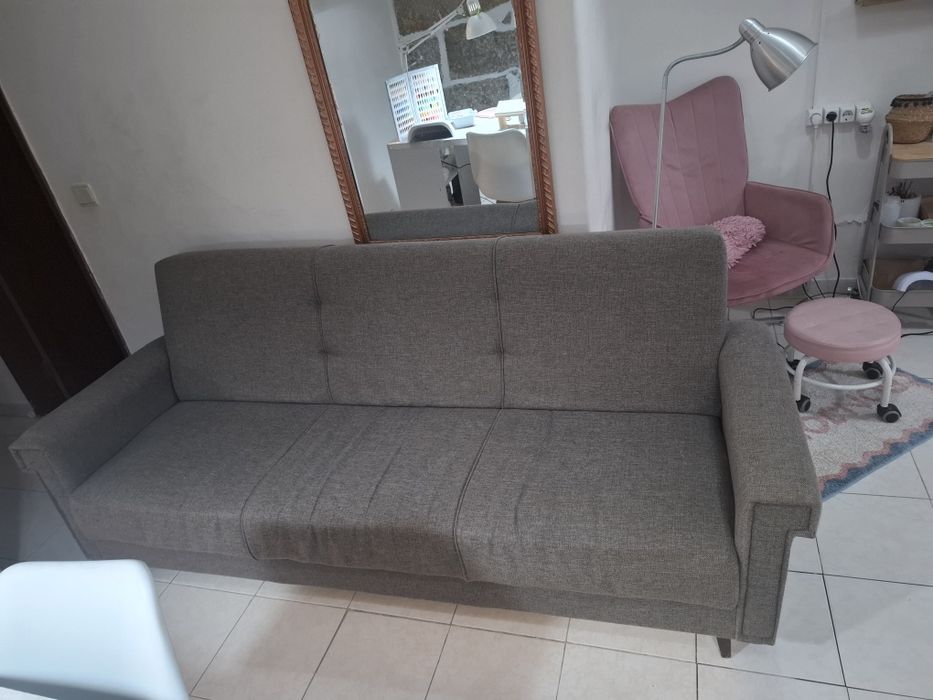 Sofá cama em bom estado