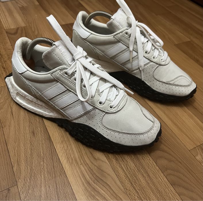 Чоловічі кросівки Adidas Retropy E5