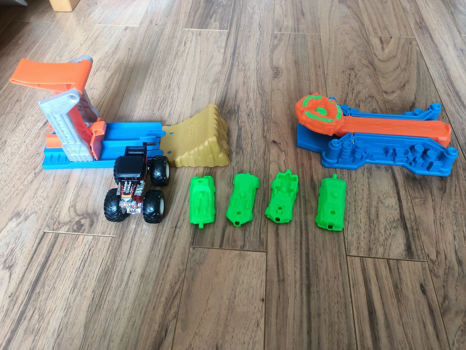 Hot wheels wyrzutnia katapulta