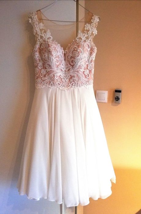 Krótka suknia ślubna