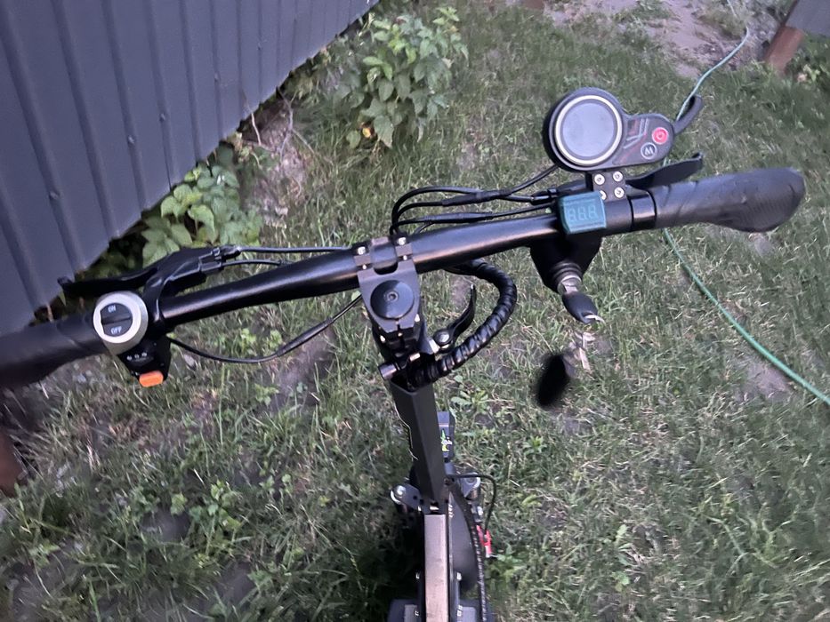 Продам електро самокат куго кирин м4 про 1200w