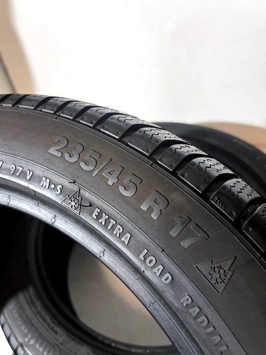 Pneus Continental ContiWinterContact - 235/45/17 - Como NOVOS