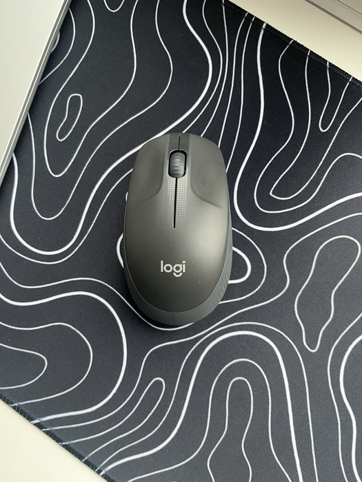 Компʼ ютерна мишка logitech m190