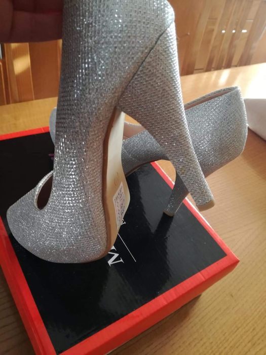 Vendo sapatos novos n 38