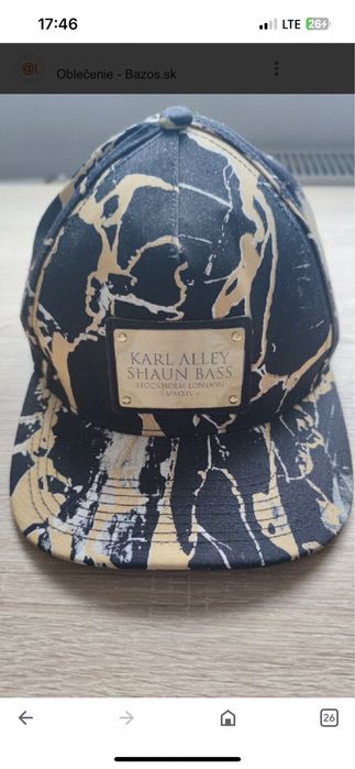 Бейсболка брендовая