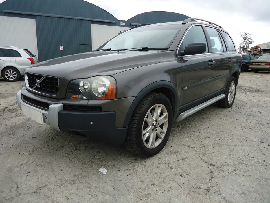 Volvo XC90 2.4 D5 163cv de 2006 só ás peças