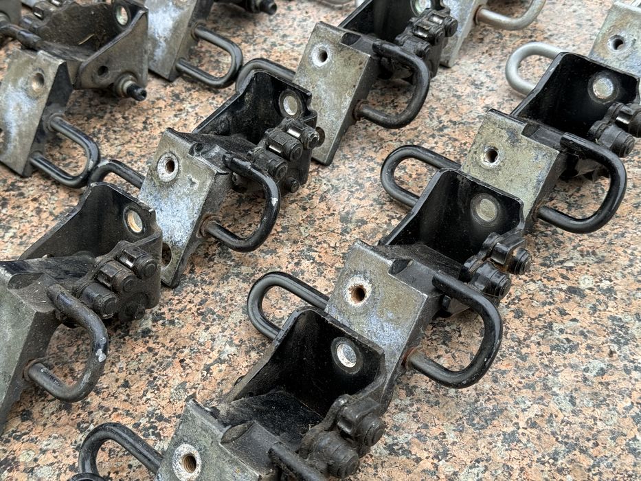 Петля дверей Audi a6 c6 петлі завіси двери двері ауді а4 б7