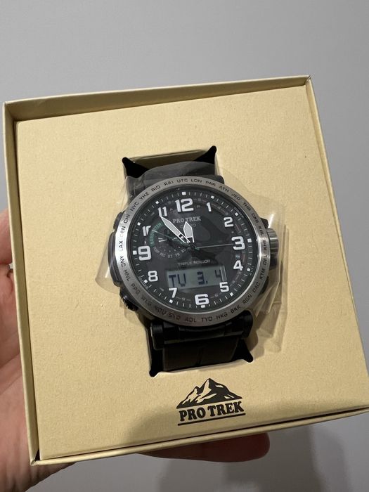 Чоловічий годинник Casio Pro Trek PRG601-1 (52.5mm)