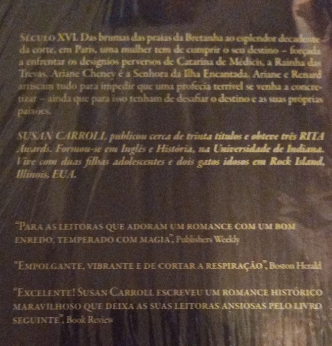 Livro " A Rainha das Trevas"