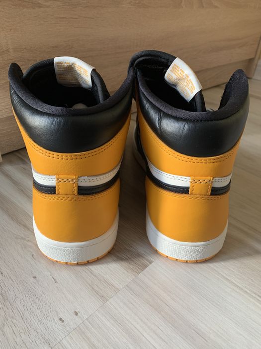 Nike Air Jordan 1 Retro High TAXI Yellow Toe
