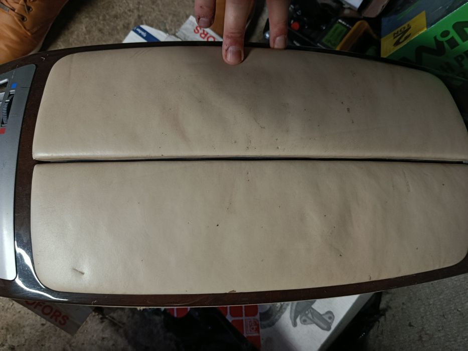 підлокітник БМВ Е65 Е66 BMW E65 E66