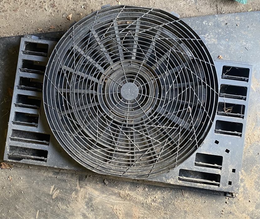 Дифузор  Вентилятора Радиатора BMW 730D E65 E66 3. 0D