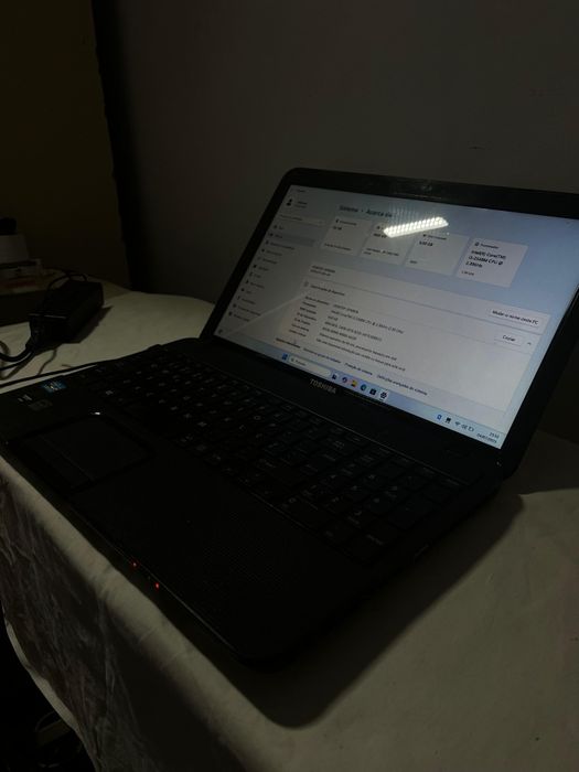 PC / Computador Toshiba em excelente estado
