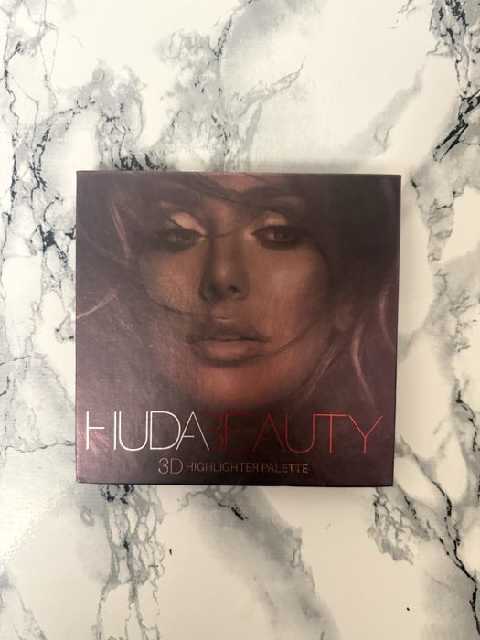 Палетка для контурінгу обличчя