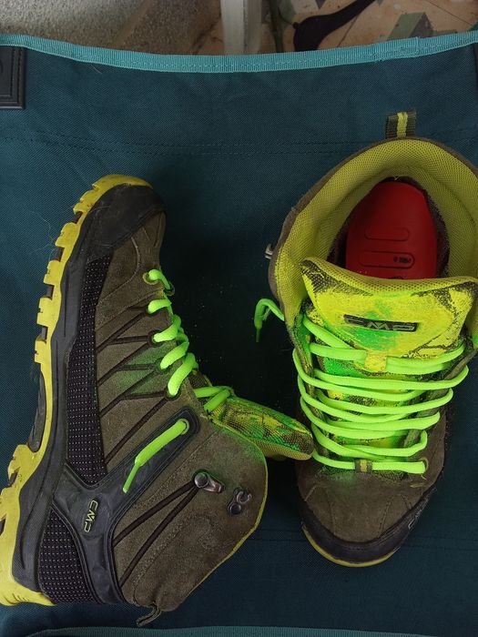 Botas Verdes montanhismo hippie CMP