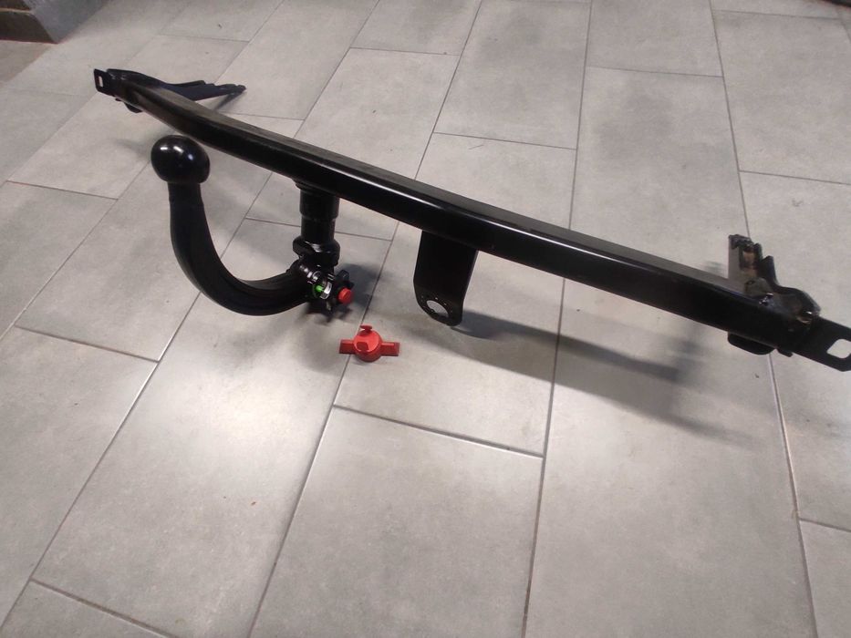 Oryginalny Odpinany hak Holowniczy VW CADDY 05-20