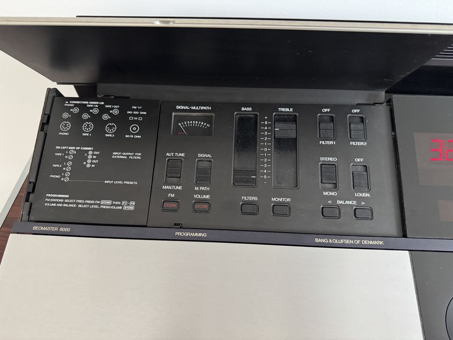 Bang Olufsen Beomaster 8000