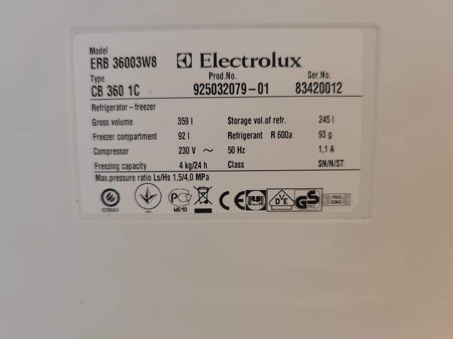 Lodówka ERB 36003W8