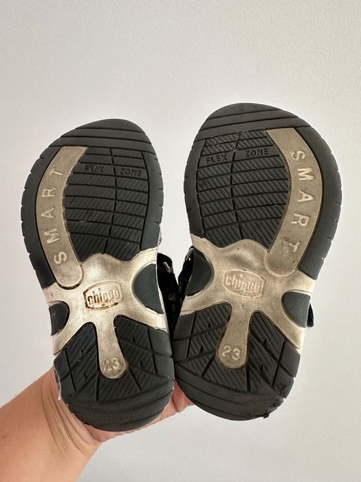 2 Pares de Sandálias Chicco Nº 23