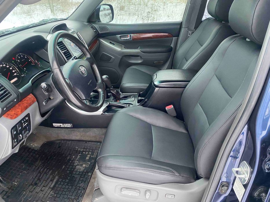 Продам Toyota Land Cruiser Prado