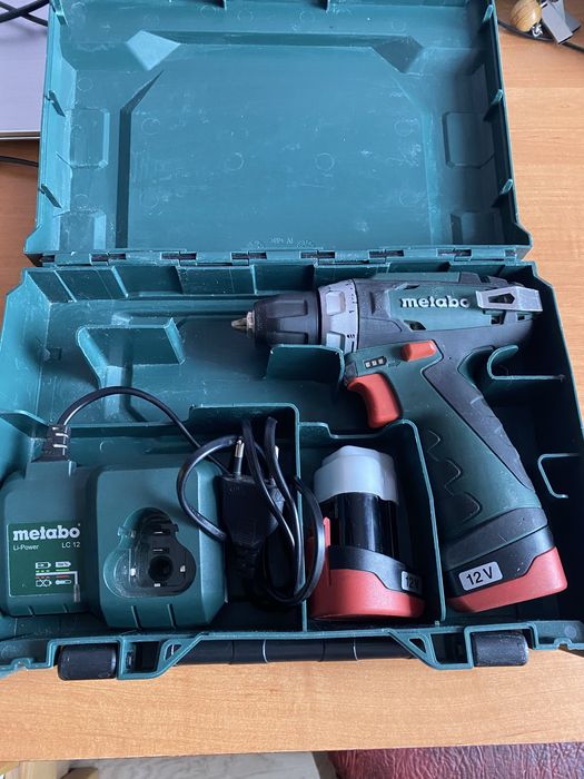 Шуруповерт metabo