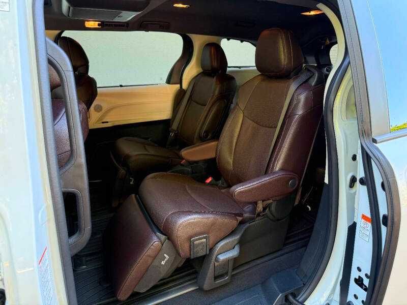 2024 Toyota Sienna