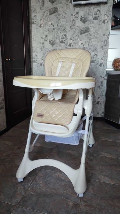 Стільчик для годування CARRELLO Caramel 1