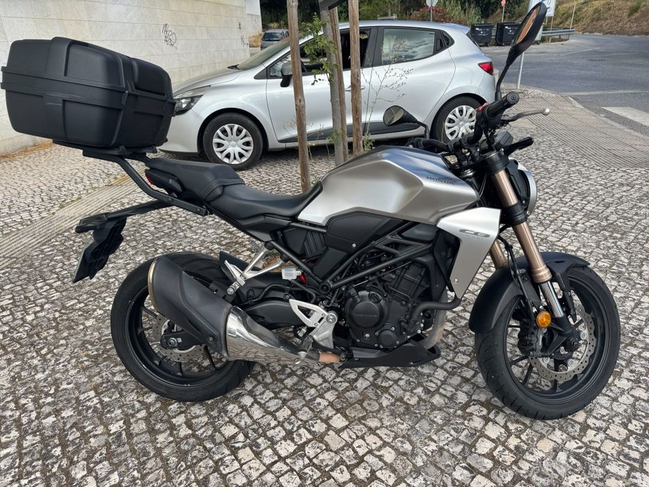 Honda CB 300R Neo Sports Café (2020)