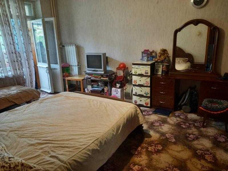Продам 2-х комн.квартиру на ХТЗ