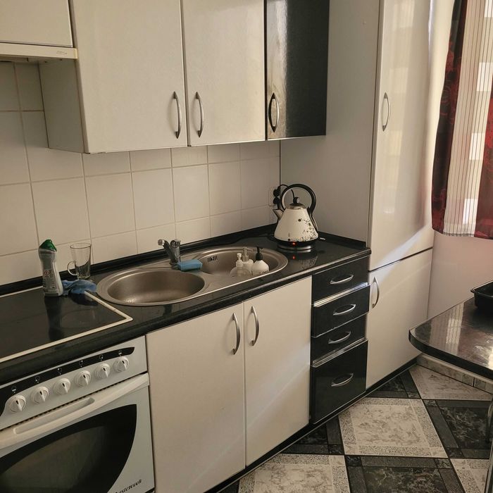 Oferuję na wynajem mieszkanie o powierzchni 54 m², położone na osiedlu Dobrzec w Kaliszu.