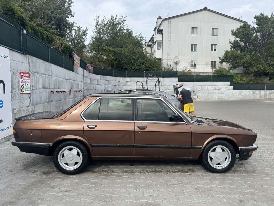 Продам BMW 518  M30b28 1984,2.8 газ/бензин