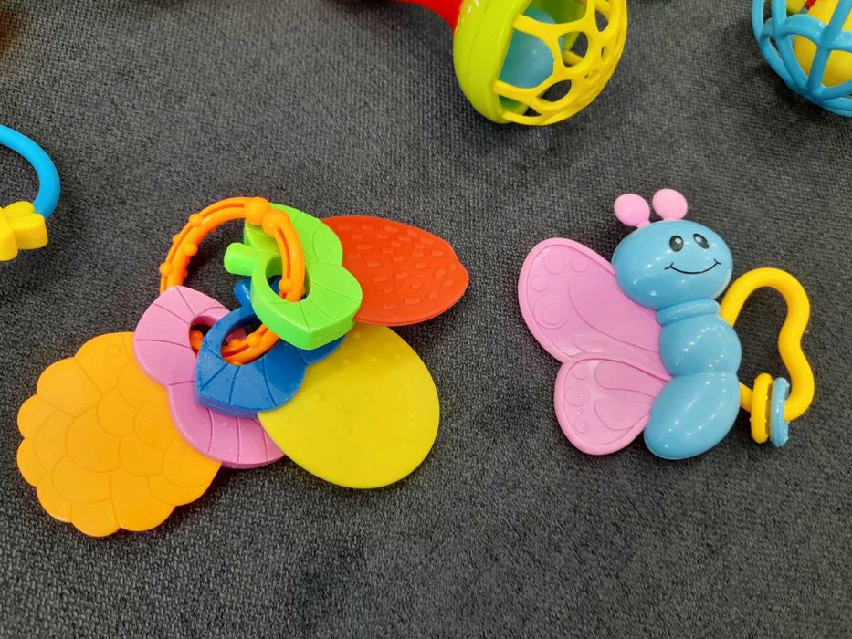 Іграшки - бряскальця - гризуни.